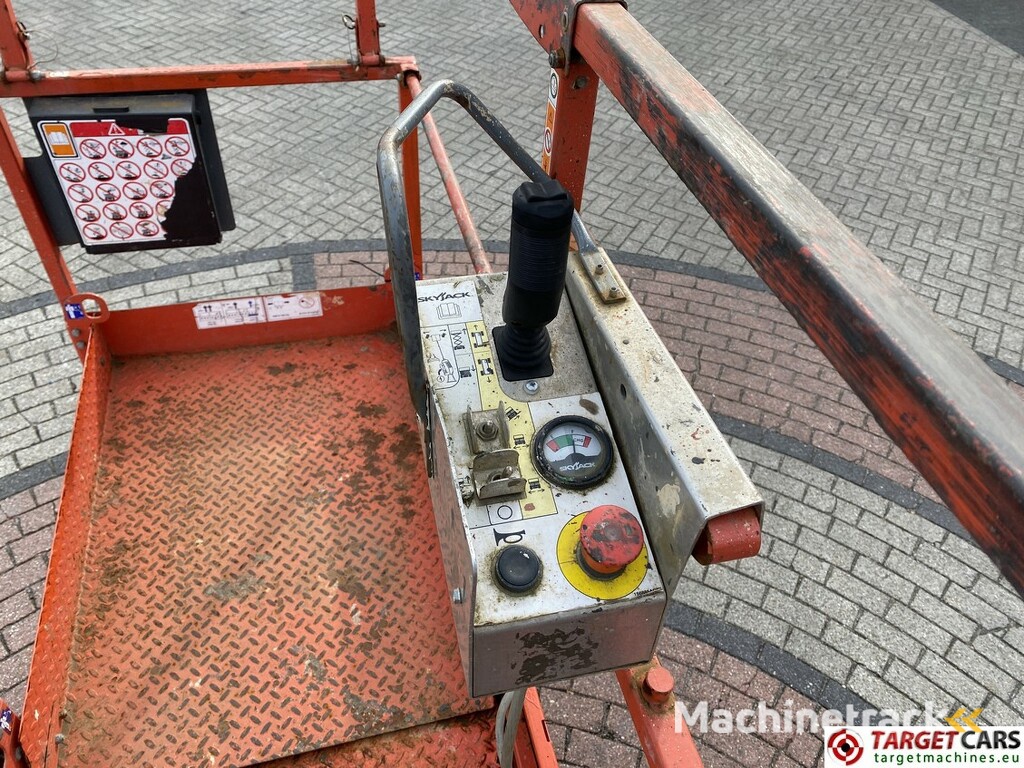 Skyjack SJIII-3226 Electric 3226 Scissor Work Lift 990cm