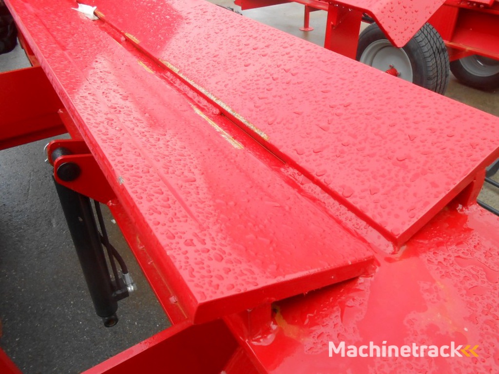 B.G MAT 30 Ton tafel, heffer hydr kruis