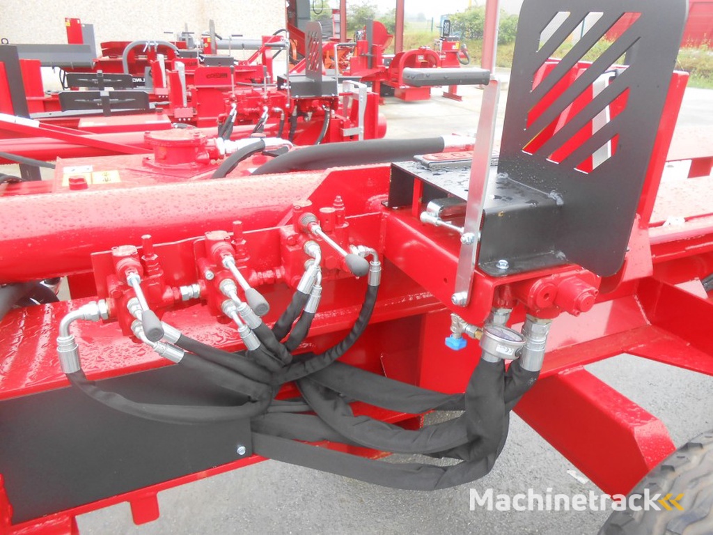 B.G MAT 30 Ton tafel, heffer hydr kruis