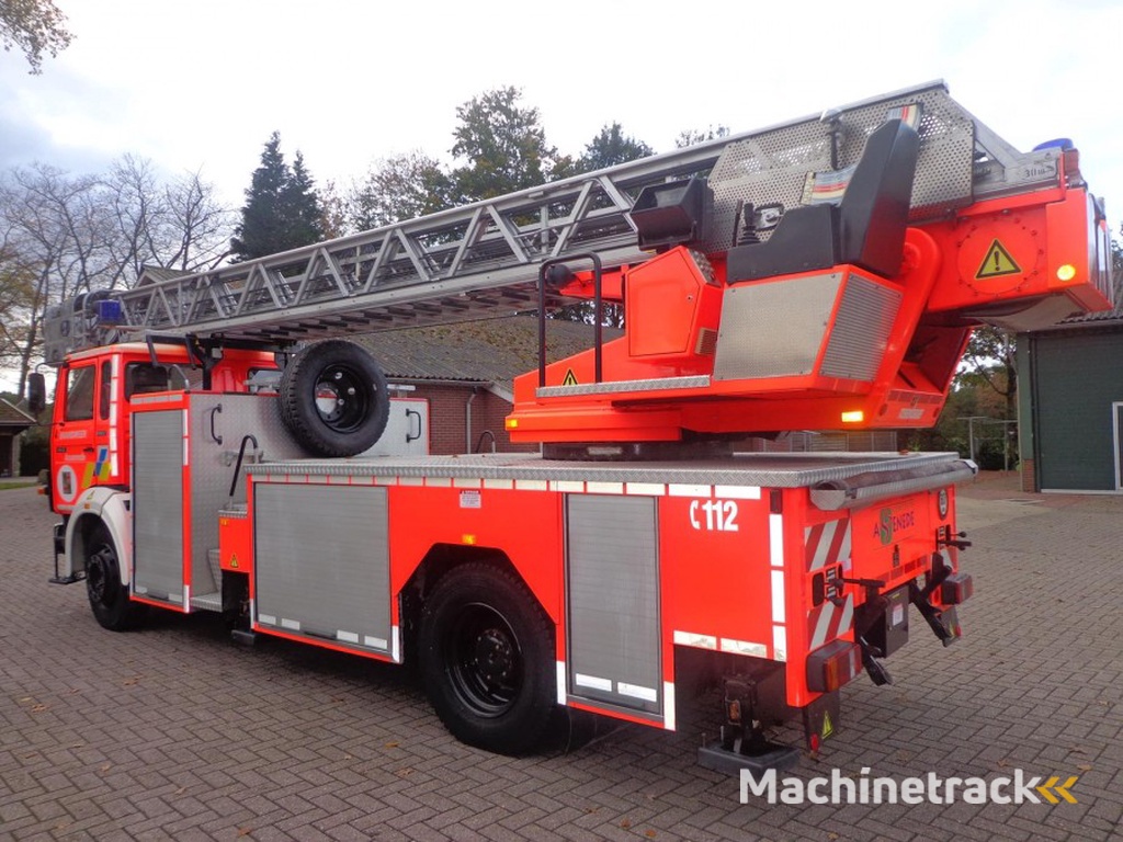 Iveco Magirus 140-25