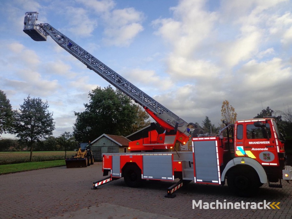 Iveco Magirus 140-25