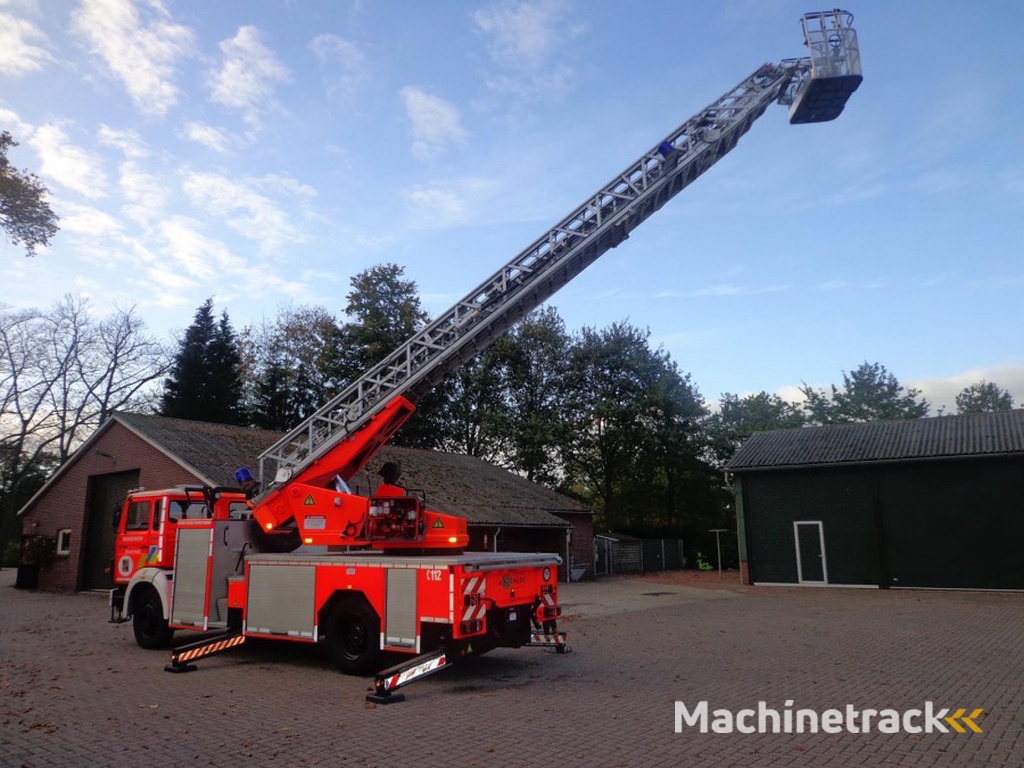 Iveco Magirus 140-25