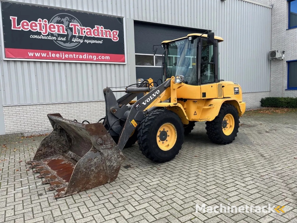 Volvo L35G wheelloader, 2016 year, Fresh condition !!