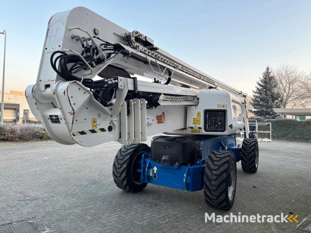 JLG JLG 1250 AJP 4x4x4 Articulated boomlift, 2013 Year!