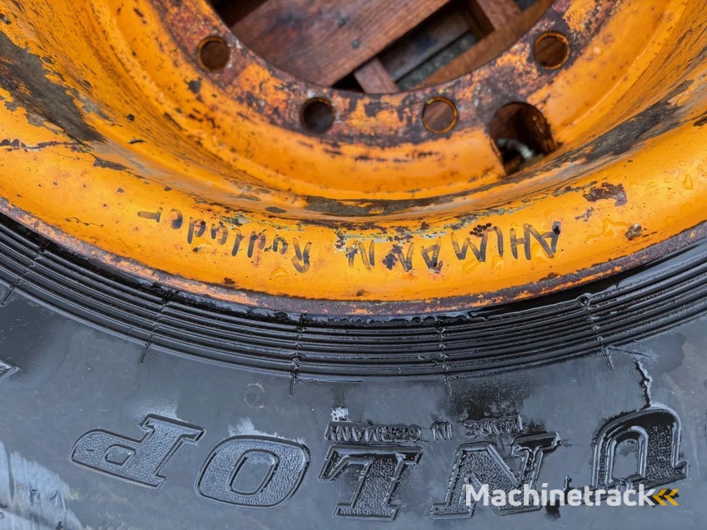 Dunlop Used 555/70R24 EM Dunlop wheel for Ahlmann wheelloader