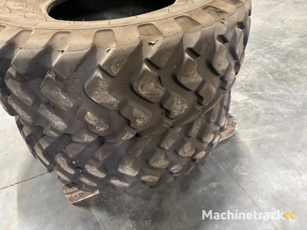 Michelin 17.5R25 XTL A  Sold as set (2 pieces)