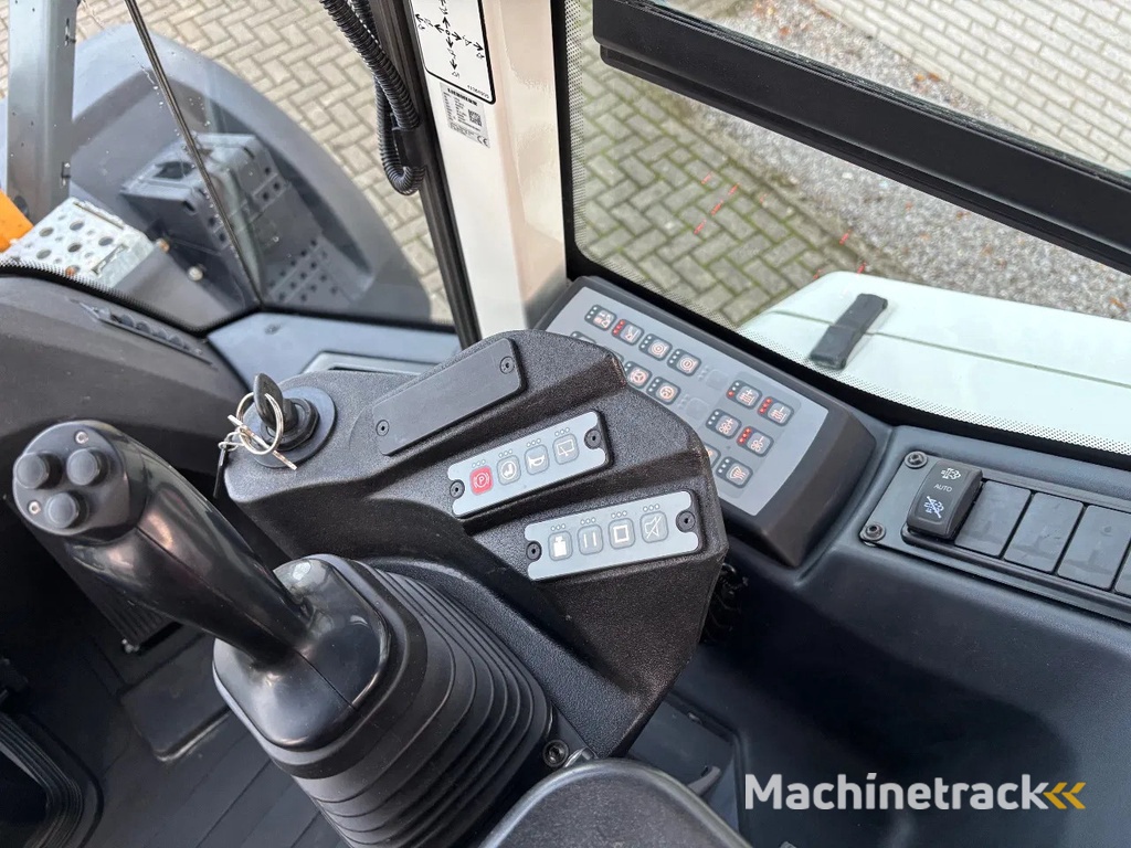 Liebherr L538 wheelloader, 2022 Year, Only 1.505 Hrs !!! 40 KM/H