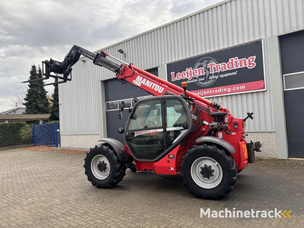 Manitou MLT1035 4-E3 4x4x4 Telescopic telehandler, 2008 Year. Dutch road registration!