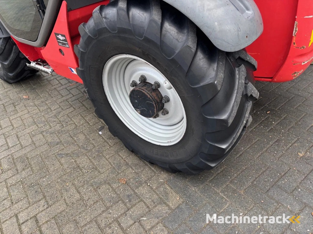 Manitou MLT1035 4-E3 4x4x4 Telescopic telehandler, 2008 Year. Dutch road registration!