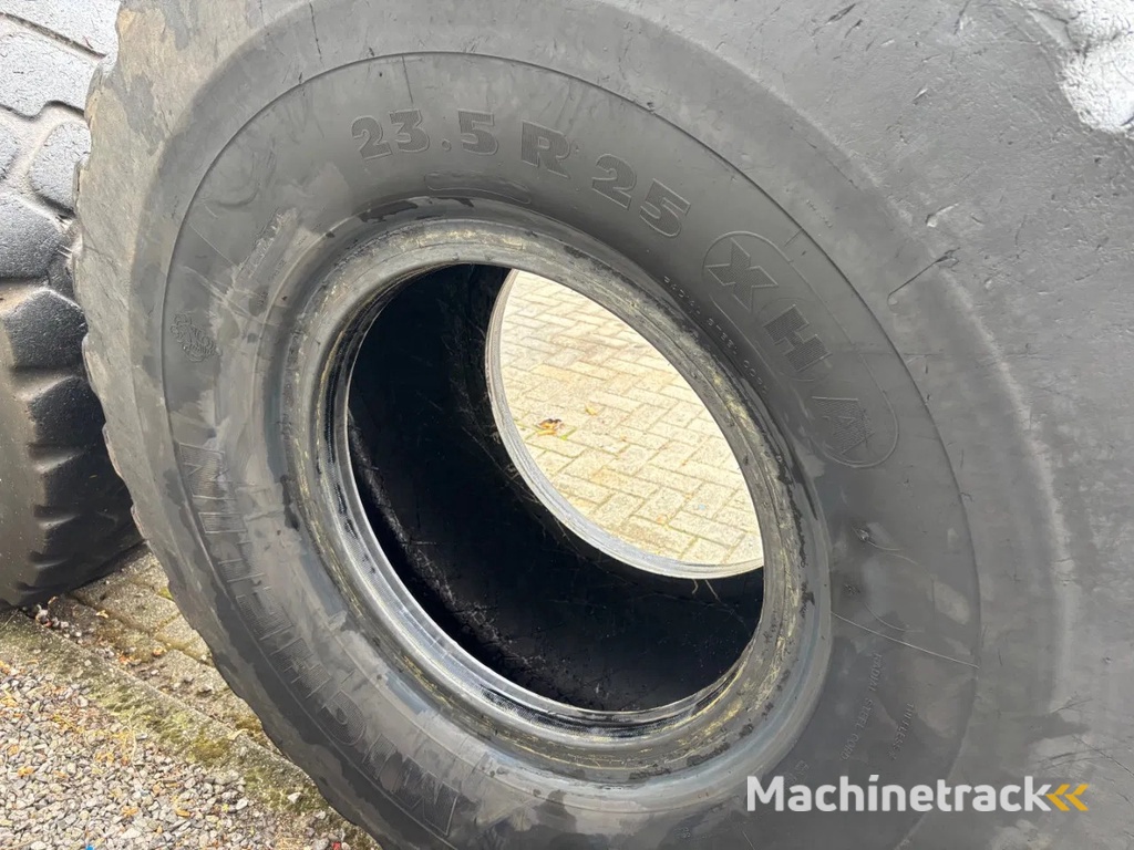 Michelin 23.5R25 used tires (set of 2)