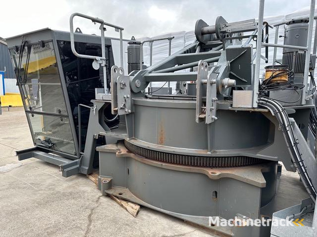 Liebherr 340-EC-B-16