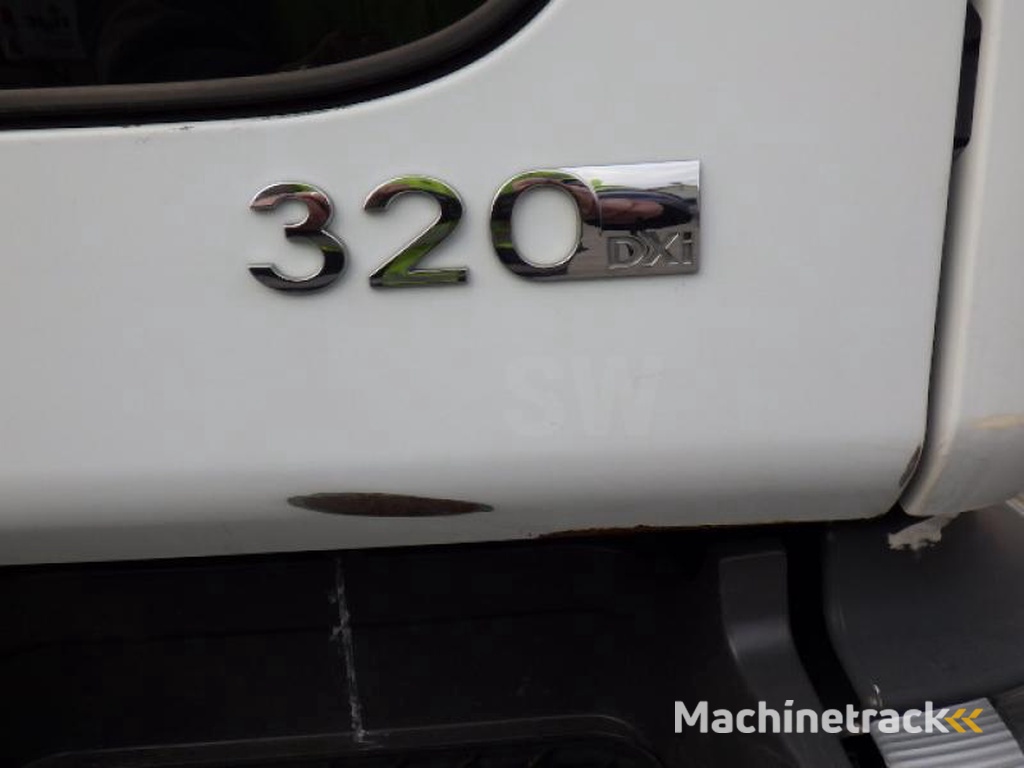 Renault Premium-320.26-S