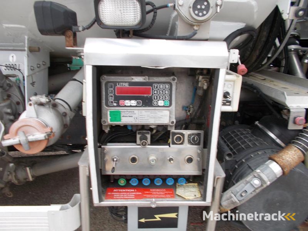 Renault Premium-320.26-S