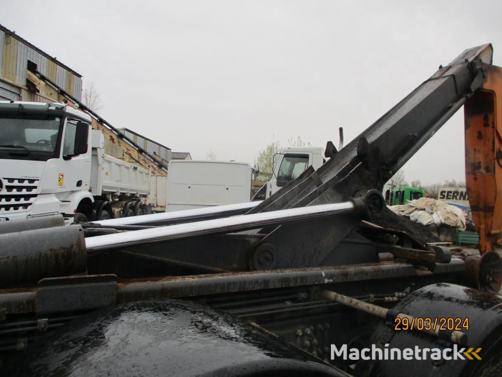 Renault Premium-320-benne-amovible