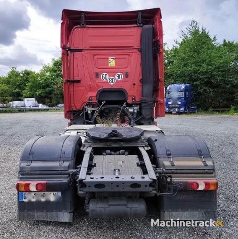 Mercedes Actros 1845