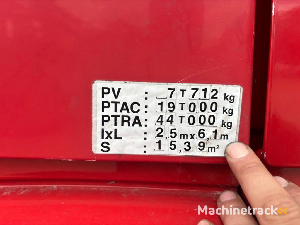 Mercedes Actros 1845