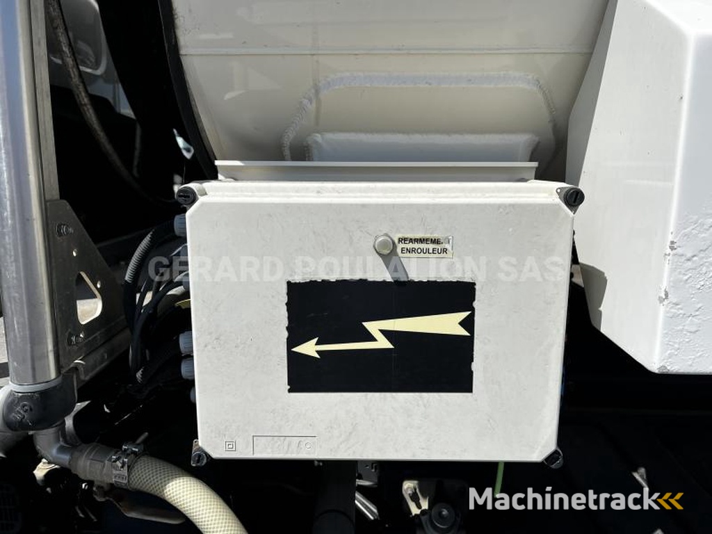 Renault 280-E6-D18-P-4X2-CITERNE-CARB-LEG-14000-L