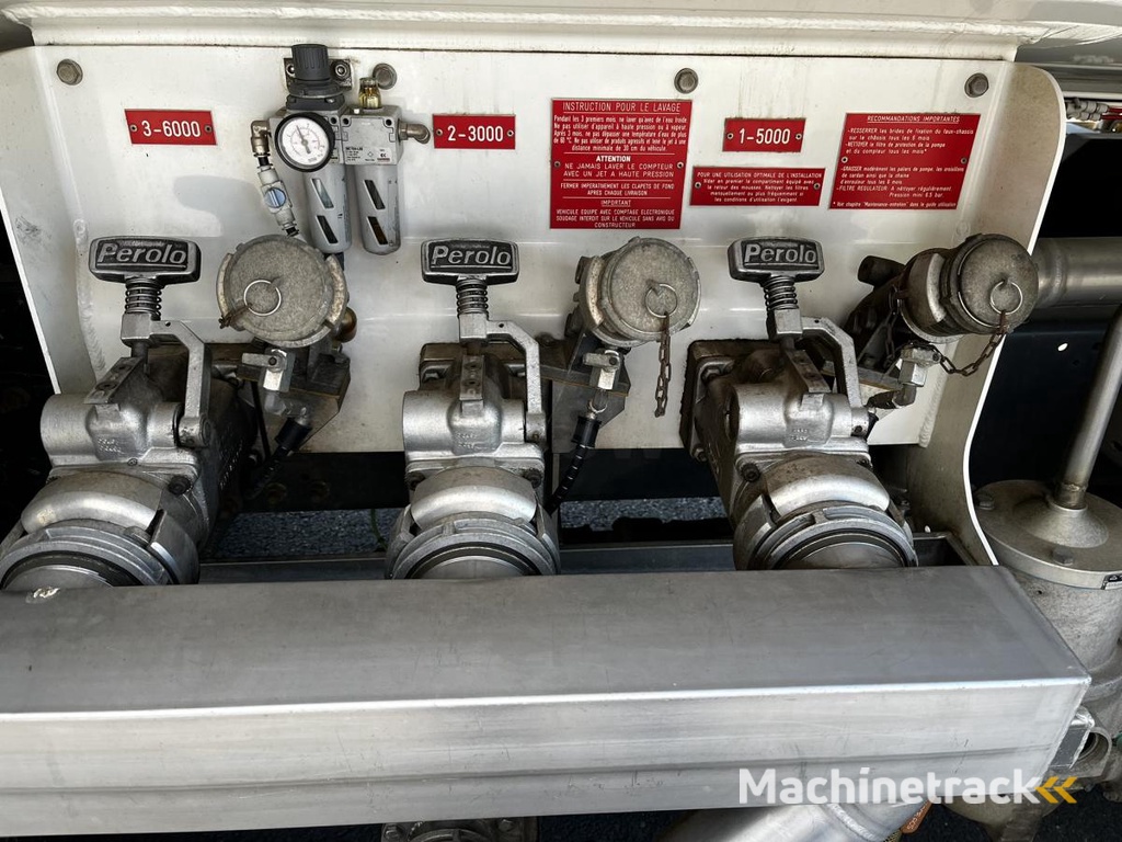 Renault 280-E6-D18-P-4X2-CITERNE-CARB-LEG-14000-L