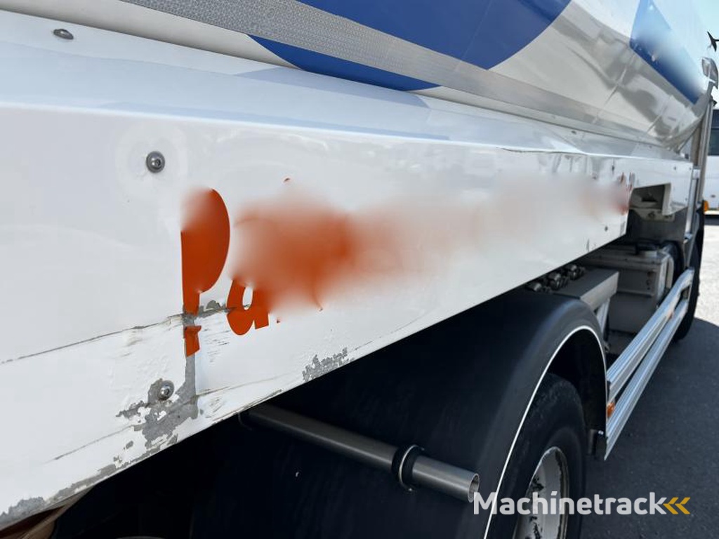 Renault 280-E6-D18-P-4X2-CITERNE-CARB-LEG-14000-L