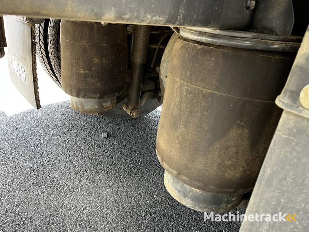 Renault 280-E6-D18-P-4X2-CITERNE-CARB-LEG-14000-L