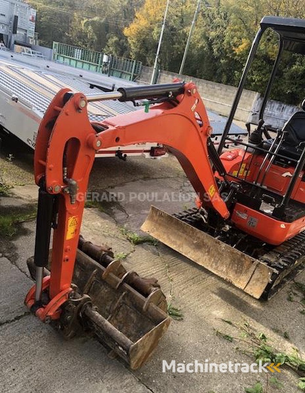 Kubota U15-3-VHG-Canopy-1T5-sur-chenilles