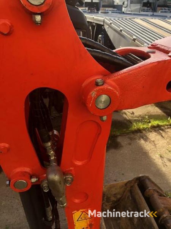 Kubota U15-3-VHG-Canopy-1T5-sur-chenilles