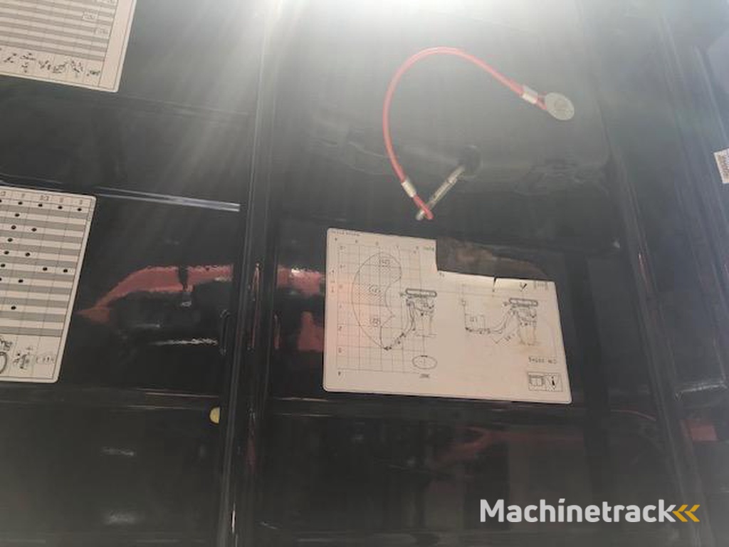 Kubota U15-3-VHG-Canopy-1T5-sur-chenilles