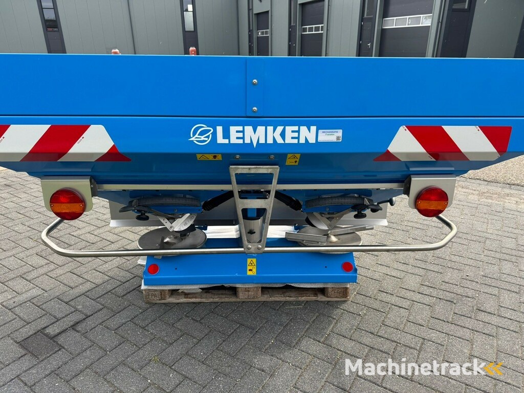 Lemken Spica 8 kunstmeststrooier