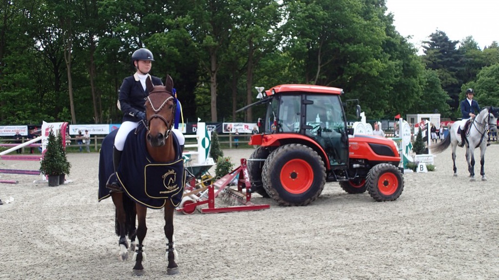 Kioti DK5010 H - Shutlle