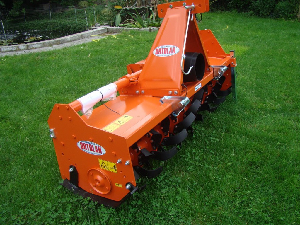 Ortolan  Frees D 165 met rol en zaai machine