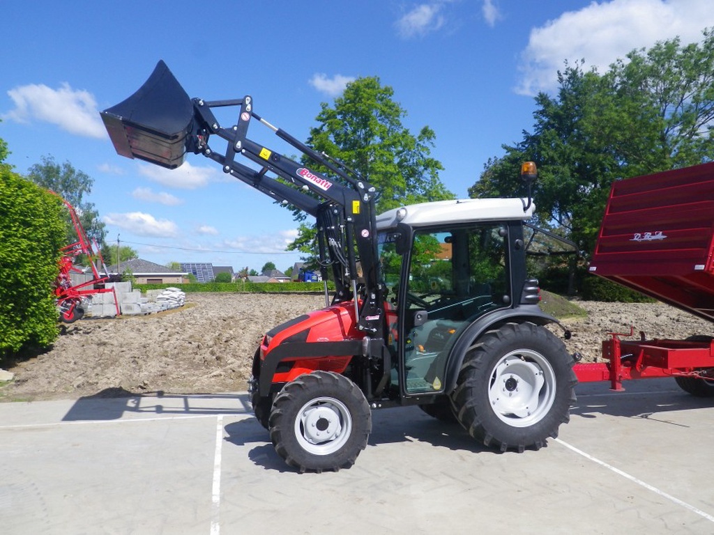 Same Solaris 55  met cabine en front ladder