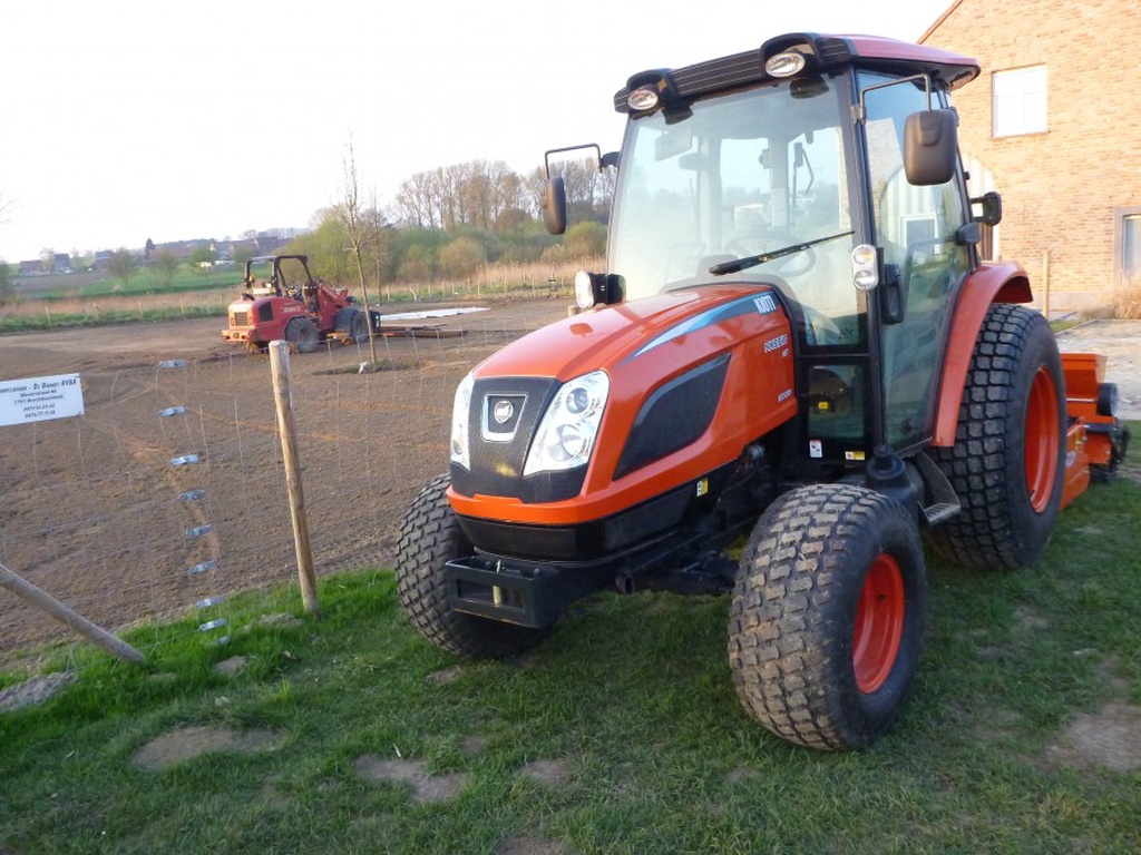 Kioti NX 4510 - 5010 - 5510 -6010 HST en mechanisch