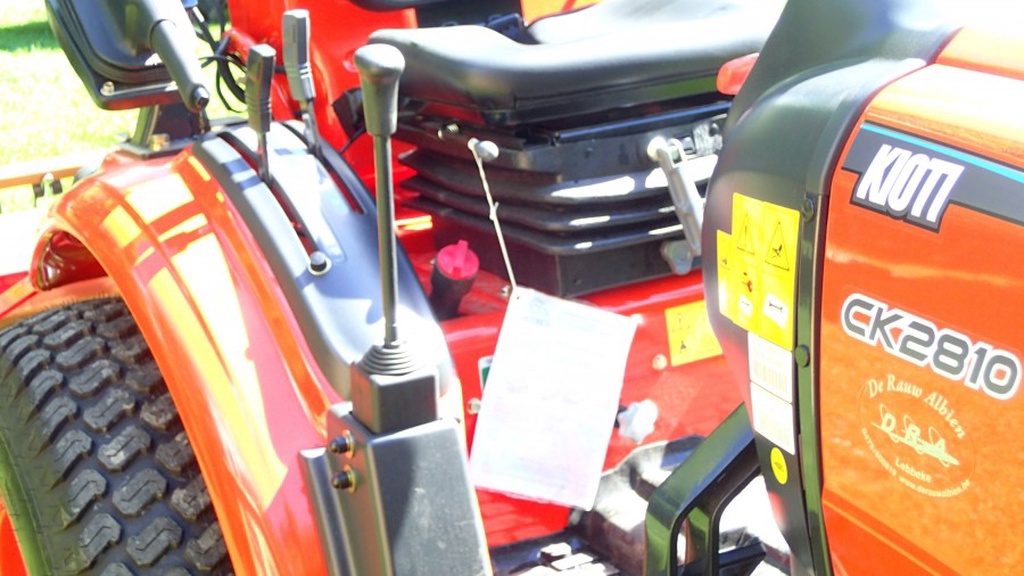 Kioti CK 2810 Mechanisch of Hydrostaat