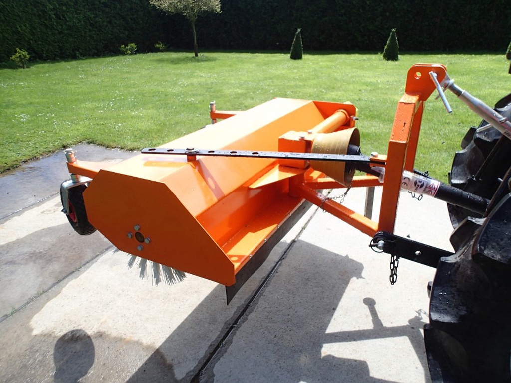 Eco-Line  Borstel 125 cm op aftakas