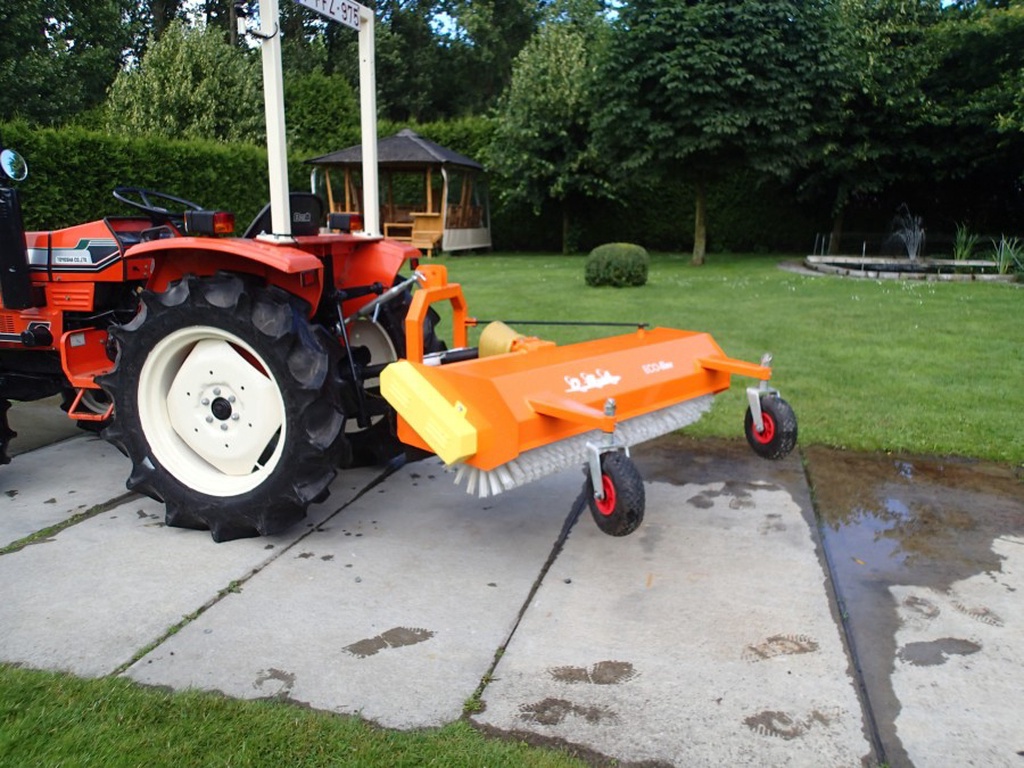 Eco-Line  Borstel 125 cm op aftakas