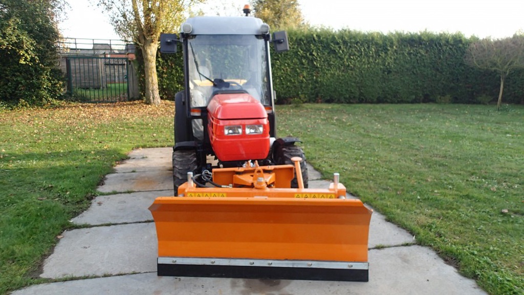 Same en kioti ck 30 Same Solaris 35 ideaal voor winter diensten