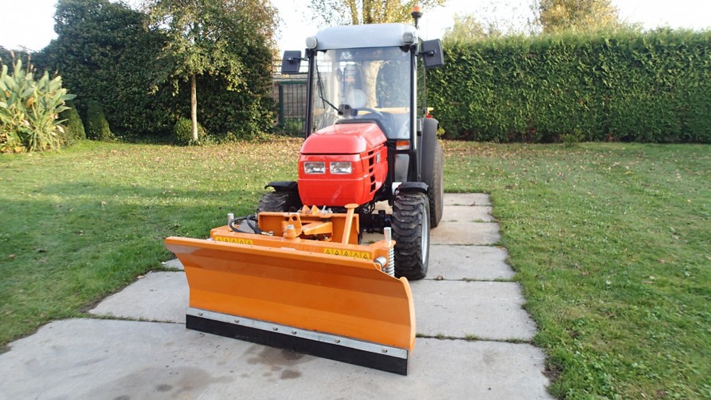 Same en kioti ck 30 Same Solaris 35 ideaal voor winter diensten