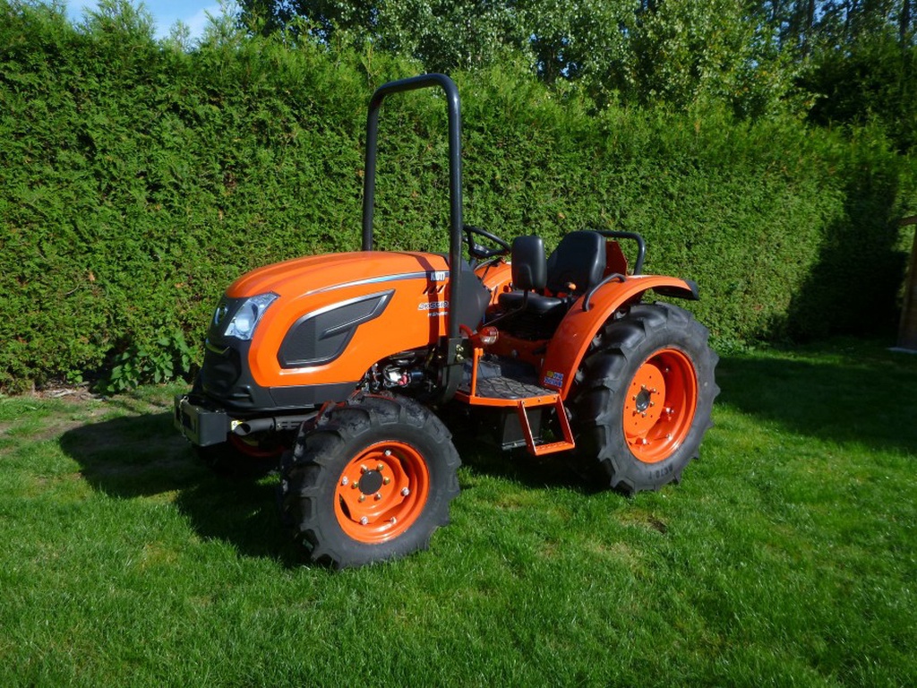 Kioti DK 5020 Hydro sutle en 6020 M uit voorraad leverbaar aan aktie prijzen