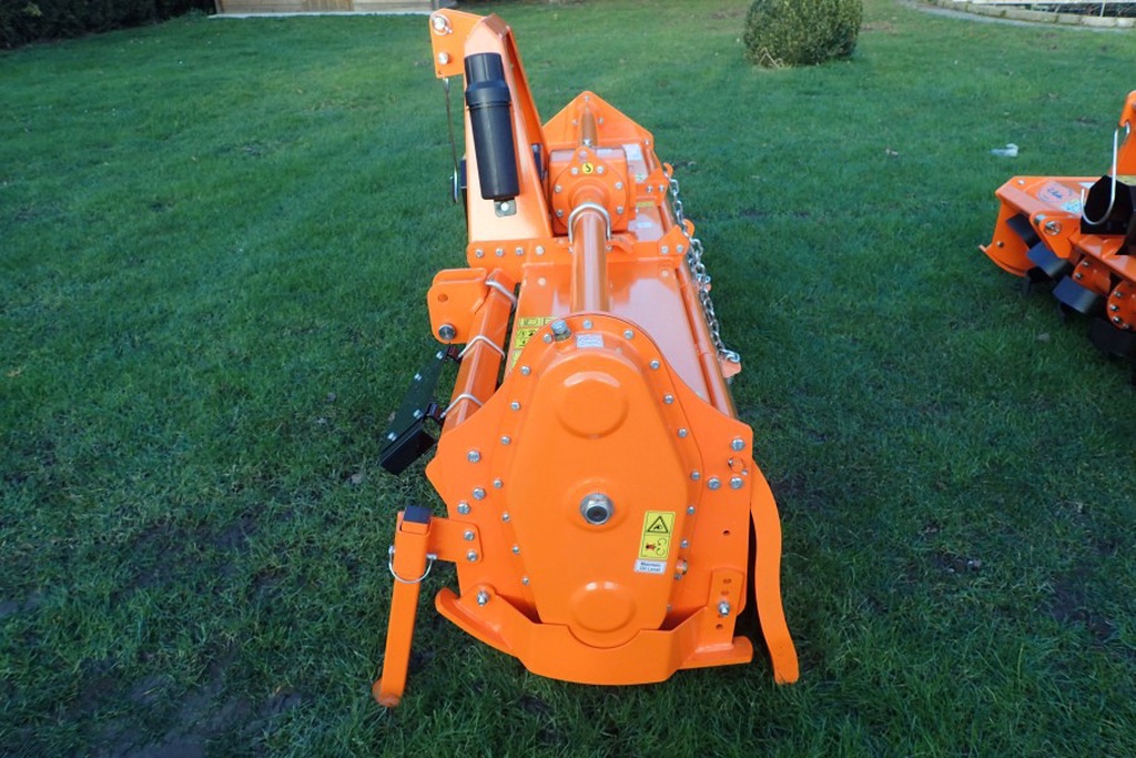 Cosmo UM seri 135 - 150 - 165 - 180 cm tandwiel aandrijf uit voorraad leverbaar