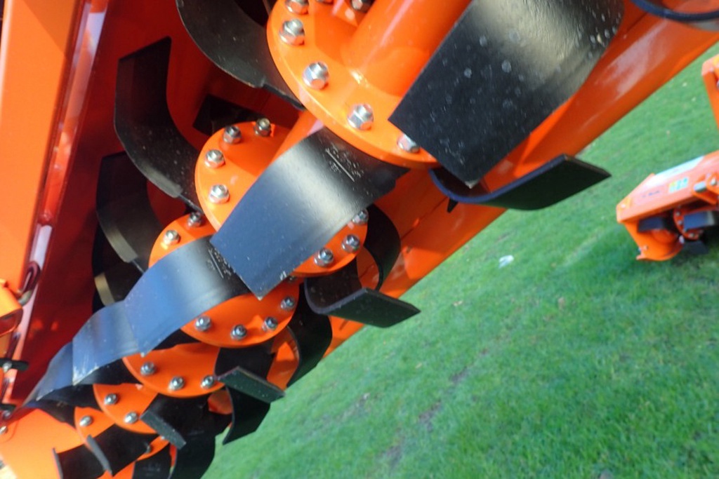 Cosmo UM seri 135 - 150 - 165 - 180 cm tandwiel aandrijf uit voorraad leverbaar