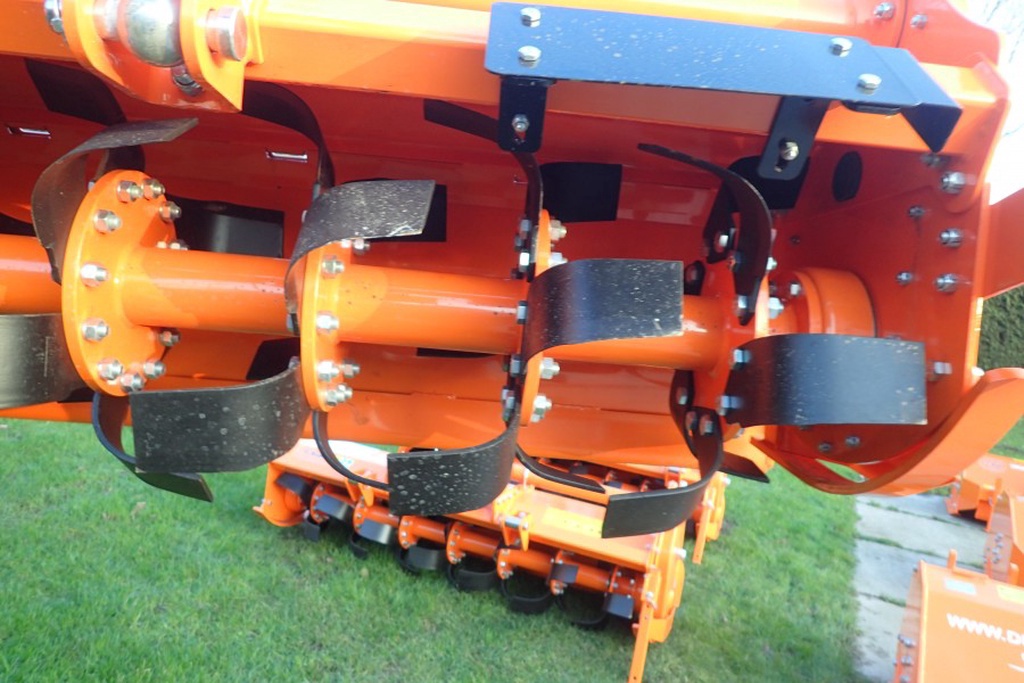 Cosmo UM seri 135 - 150 - 165 - 180 cm tandwiel aandrijf uit voorraad leverbaar