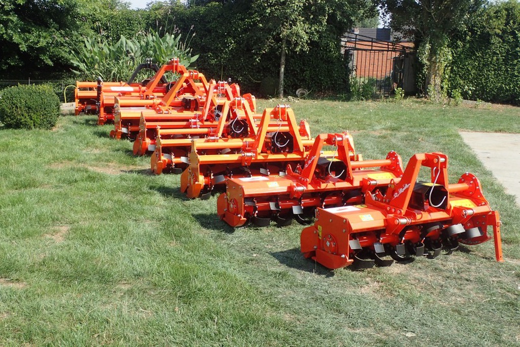 Cosmo  Werkbreedte 250 en 300 cm