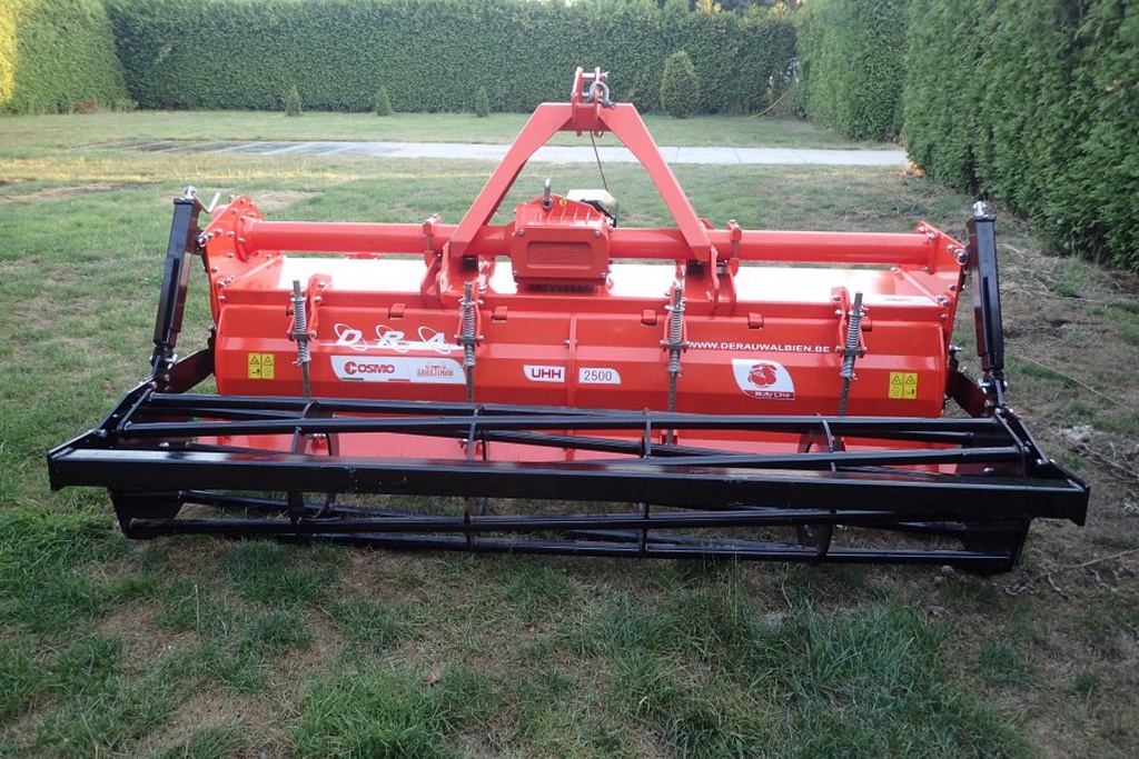 Cosmo  Werkbreedte 250 en 300 cm