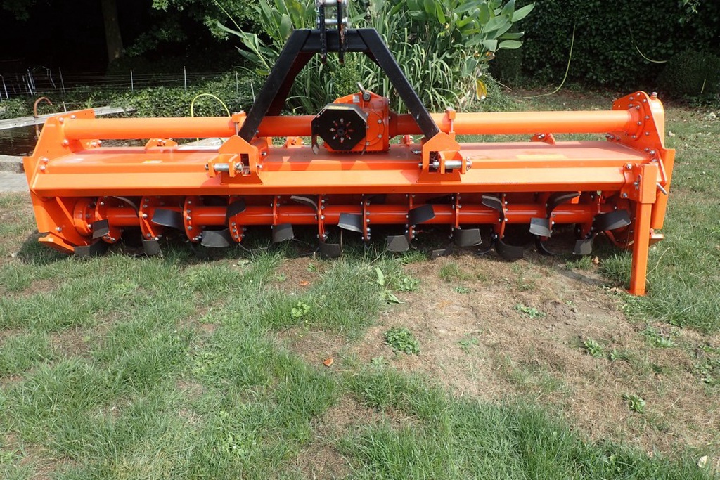 Cosmo  Werkbreedte 250 en 300 cm