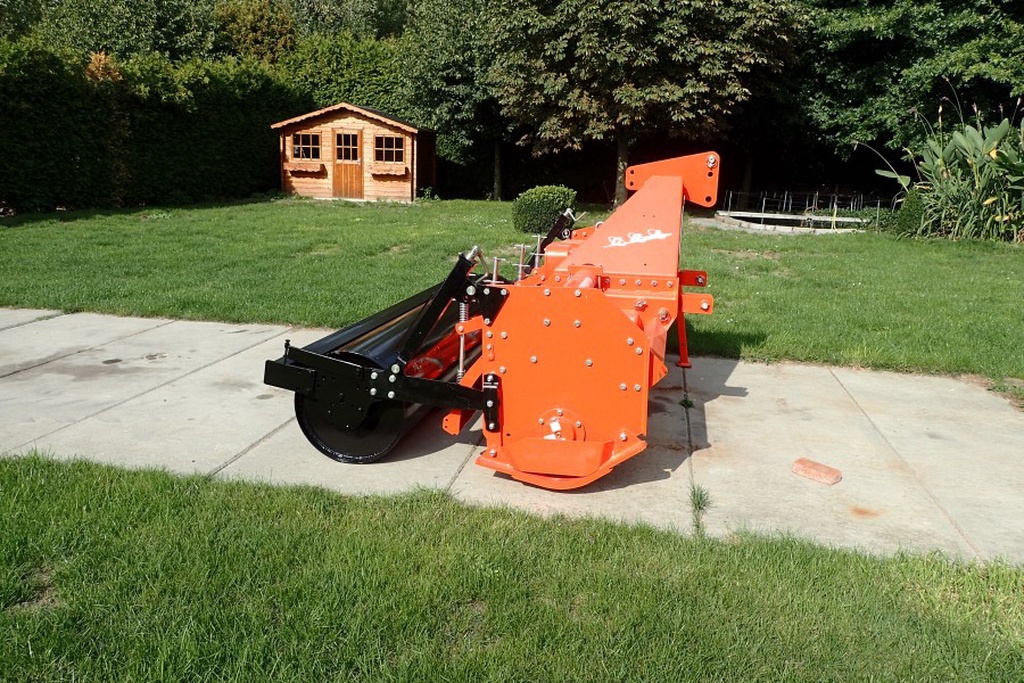 Cosmo  Werkbreedte 250 en 300 cm