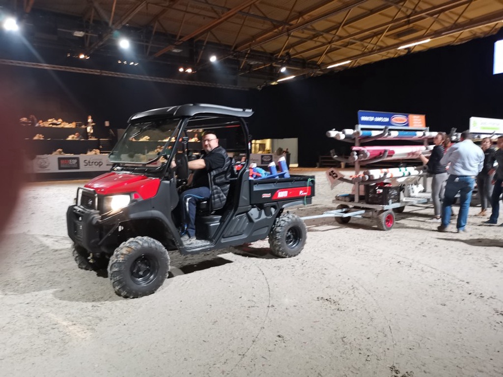 Kioti MECHRON K9 - 2400 UTV 4X4