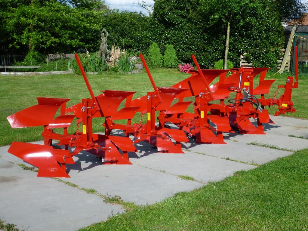 Aldo Biagioli  Twee schaar