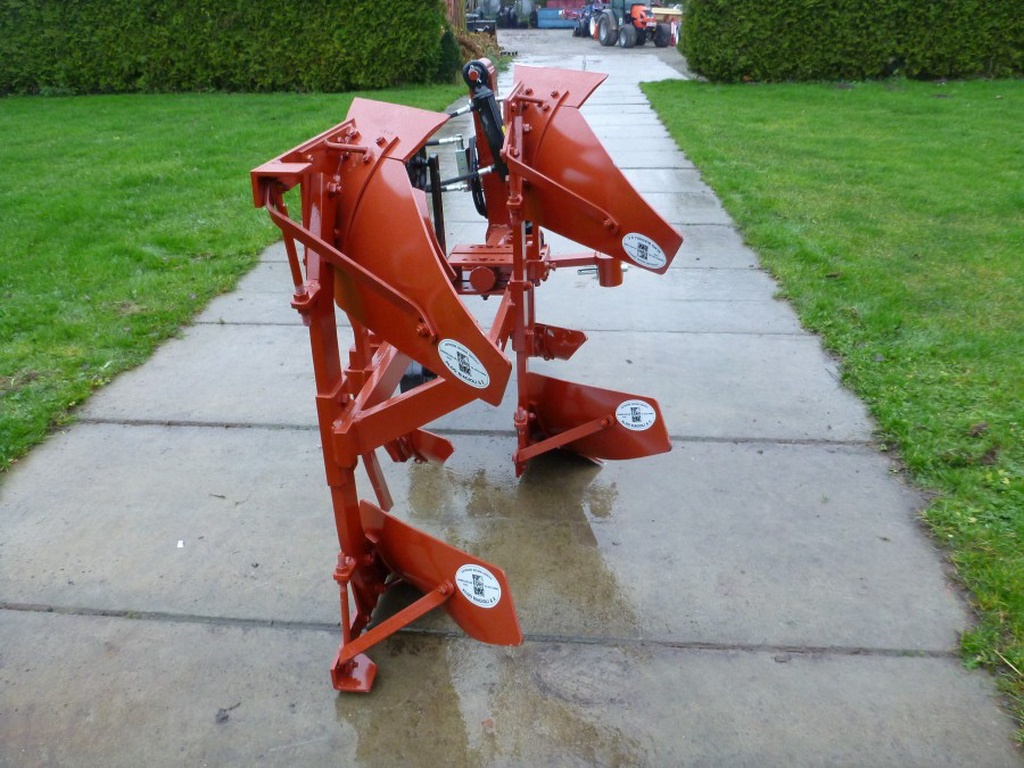 Aldo Biagioli  Twee schaar