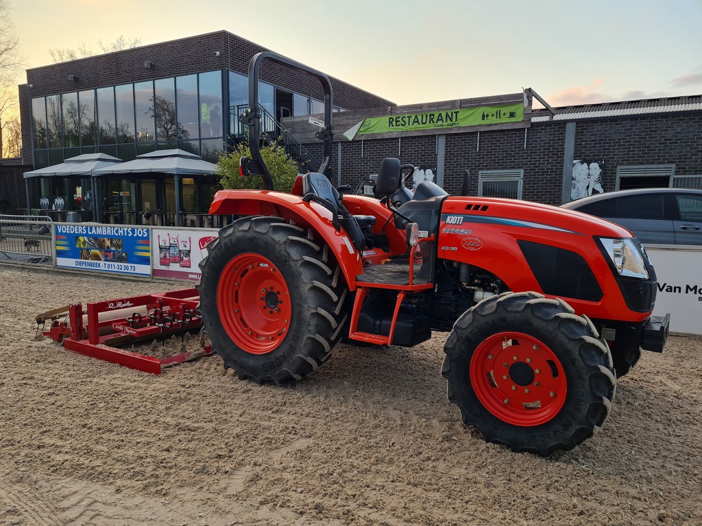 Bodemvlakker Pistesleep  DRA Comby Master uit voorraad leverbaar