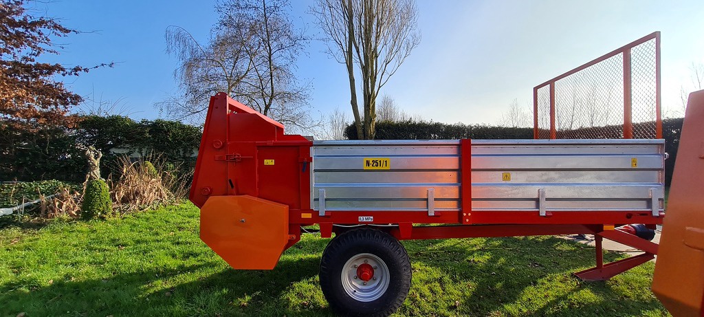 Mestwagens 2,5 en 4,5 ton